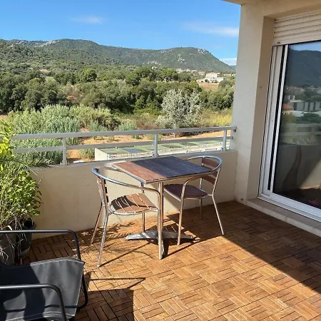 T3 A - 2 Avec Terrasse Et Parking Gratuit Proche Du Centre Et Des Plages * Ajaccio (Corsica)