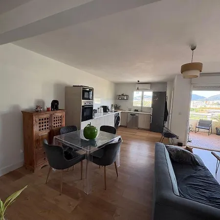 Promotion Lumineux à 2 Apartamento