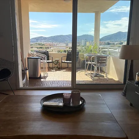 T3 A - 2 Avec Terrasse Et Parking Gratuit Proche Du Centre Et Des Plages Ajaccio (Corsica)