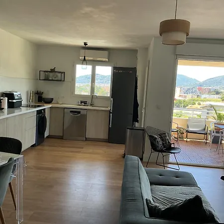 Promotion Lumineux à 2 Apartamento *